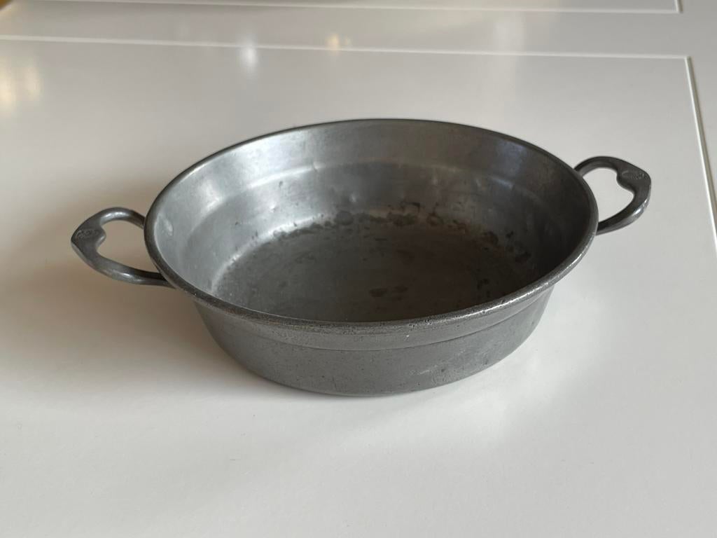 Te Koop antieke tinnen schaal Duits jaar 1840 72%tin, Verzenden