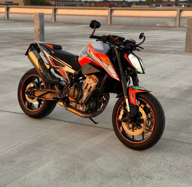 KTM Duke 790 Akra Track-Pack, 2 cilinders, Motorrijbewijs A, Meer dan 35 kW, 800 cc