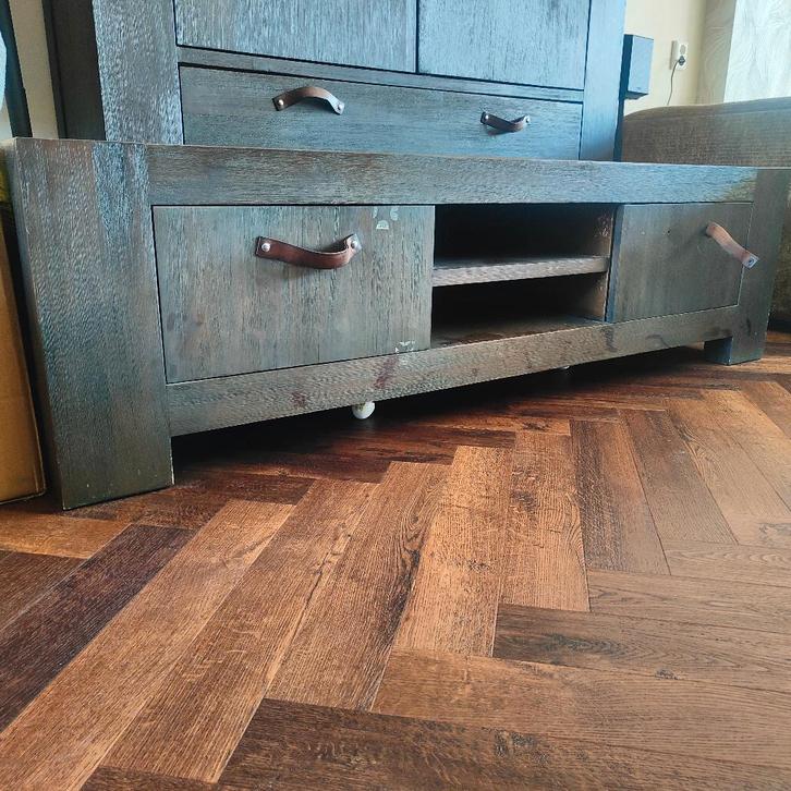 Gratis Bruine houten tv meubel, Huis en Inrichting, Kasten | Televisiemeubels, Gebruikt, Minder dan 100 cm, 150 tot 200 cm, 25 tot 50 cm