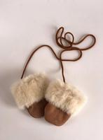 BABYWANTEN LAMSVACHT CRÈME/BRUIN | V. BUREN BOLSWARD (NIEUW), Kinderen en Baby's, Kinderkleding | Mutsen, Sjaals en Handschoenen