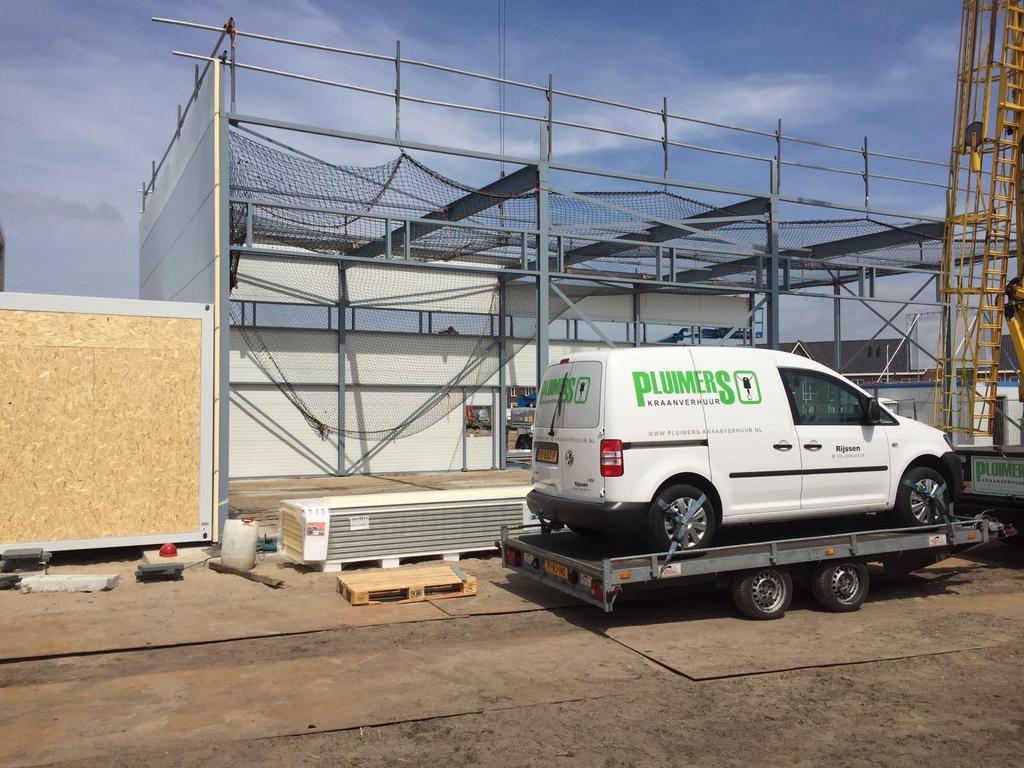 Stalen loods 21x12m met isolatiepanelen, 5,5m hoog, Ophalen