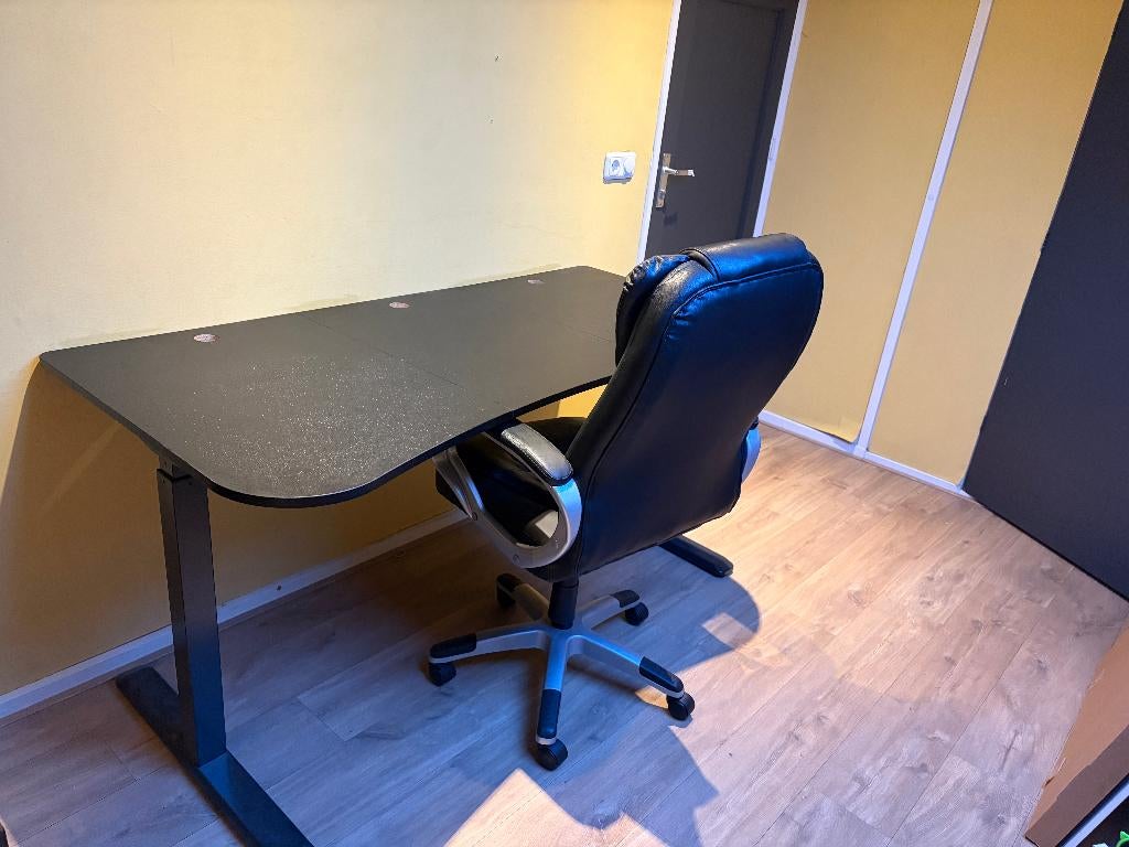 Zit sta (gaming) bureau - verstelbaar + bureaustoel, Ophalen, 160 cm, Gebruikt, In hoogte verstelbaar