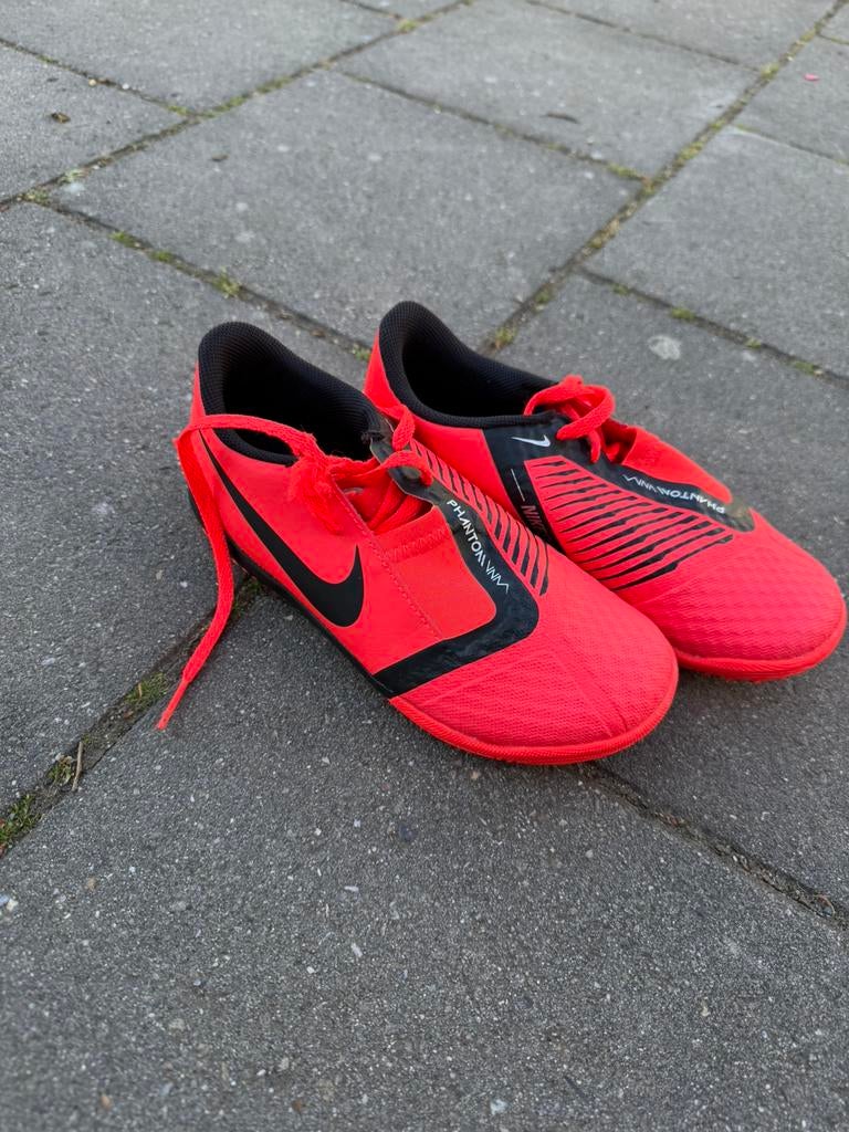 Nike voetbalschoenen, Ophalen, Maat XS of kleiner, Schoenen, Zo goed als nieuw