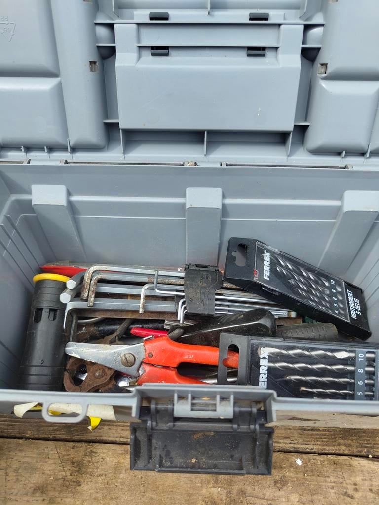 Gereedschapskist met diverse gereedschappen, Ophalen, Gebruikt