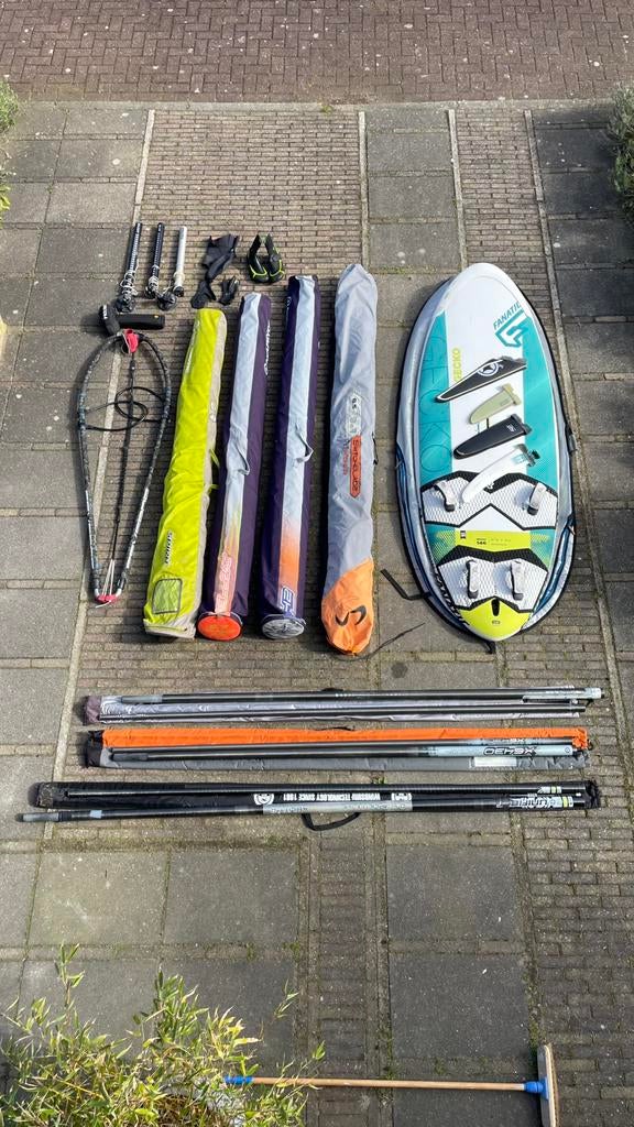 Diverse windsurfartikelen, zie omschrijving, Watersport en Boten, Ophalen, Gebruikt, 7 m² of meer, Met draagtas
