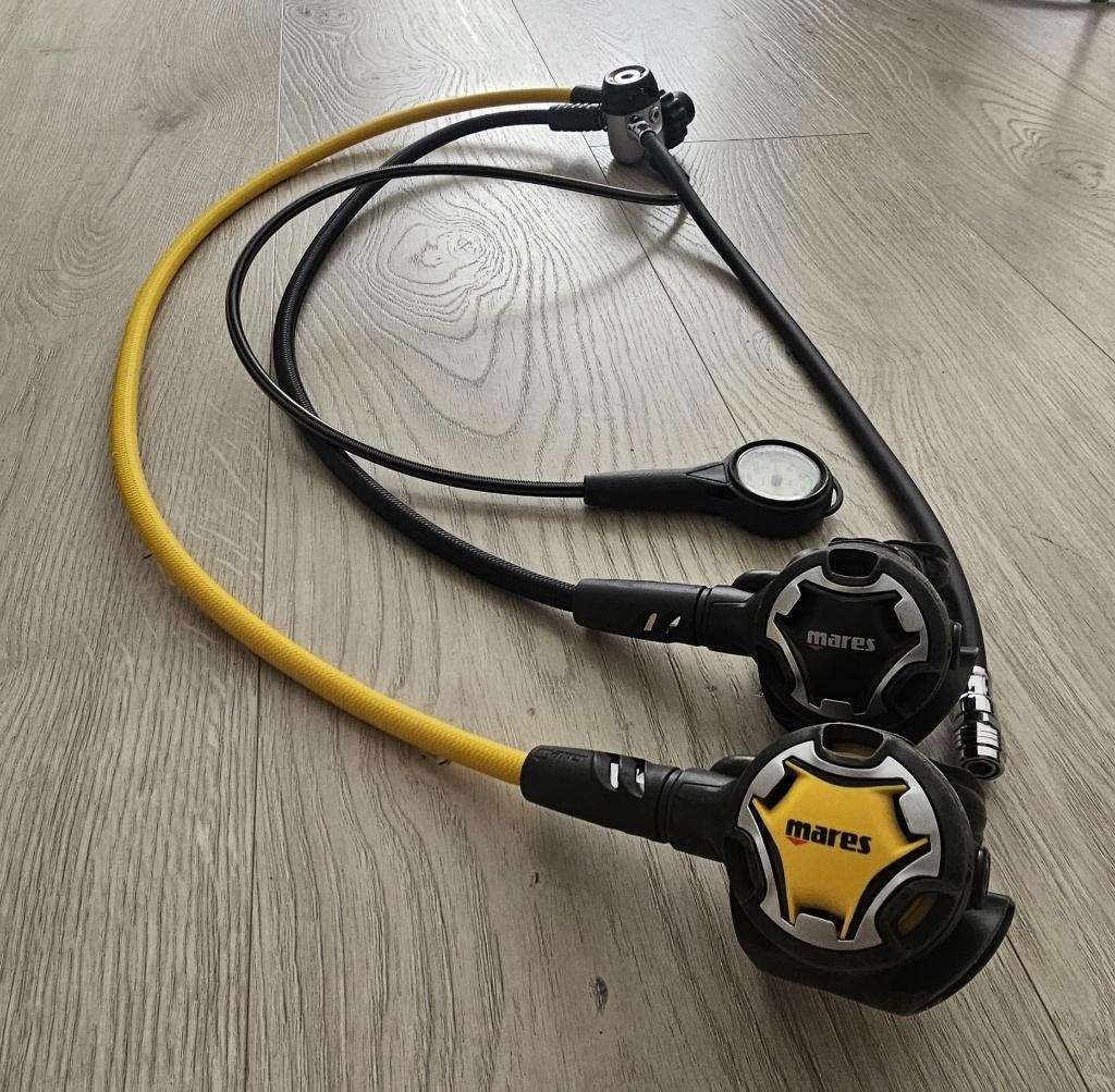 Mares DUAL 15X complete ademautomaat set DIN, Watersport en Boten, Ophalen of Verzenden, Gebruikt, Overige typen