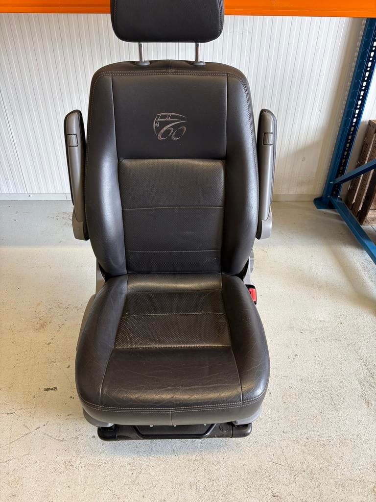 VW TRANSPORTER T5 T6 BIJRIJDERSSTOEL COMFORT STOEL LEDER, Auto-onderdelen, Ophalen, Nieuw, Volkswagen