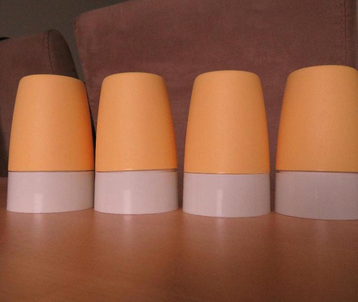 Tupperware Eierdopjes 4 Stuks, Huis en Inrichting, Keuken | Tupperware, Zo goed als nieuw, Overige typen, Geel, Wit, Ophalen