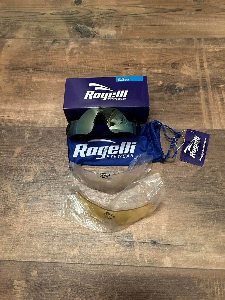 Rogelli fiets sportbril nieuw met 2 extra glazen, Sieraden, Tassen en Uiterlijk, Zonnebrillen en Brillen | Heren, Overige merken