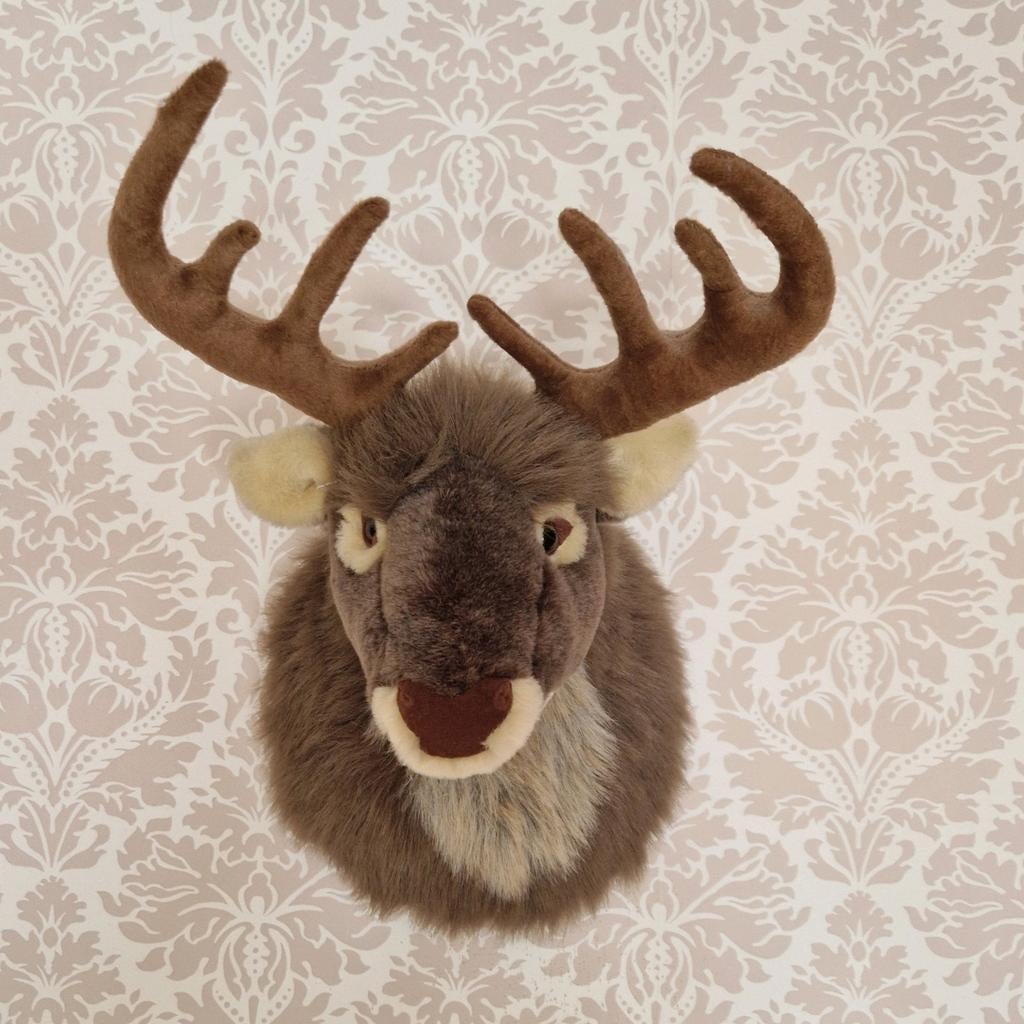 Pluchen hert met gewei, Huis en Inrichting, Ophalen of Verzenden, Zo goed als nieuw