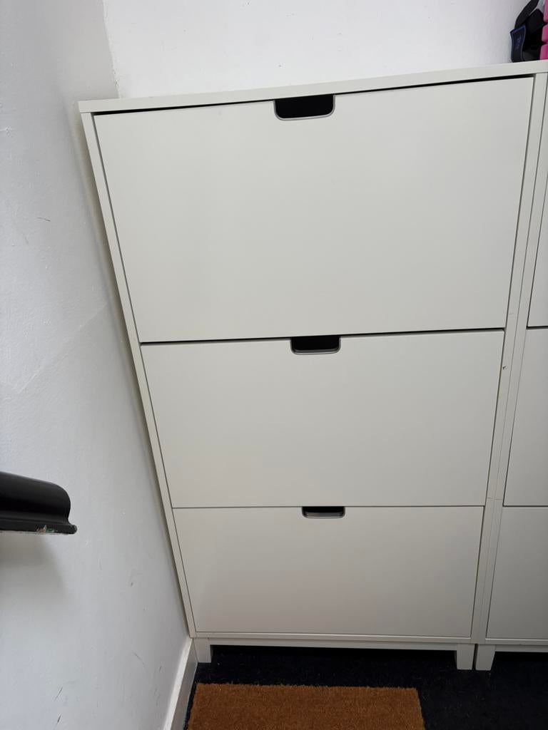 Ikea stall schoenenkast met drievakken, Ophalen, Zo goed als nieuw