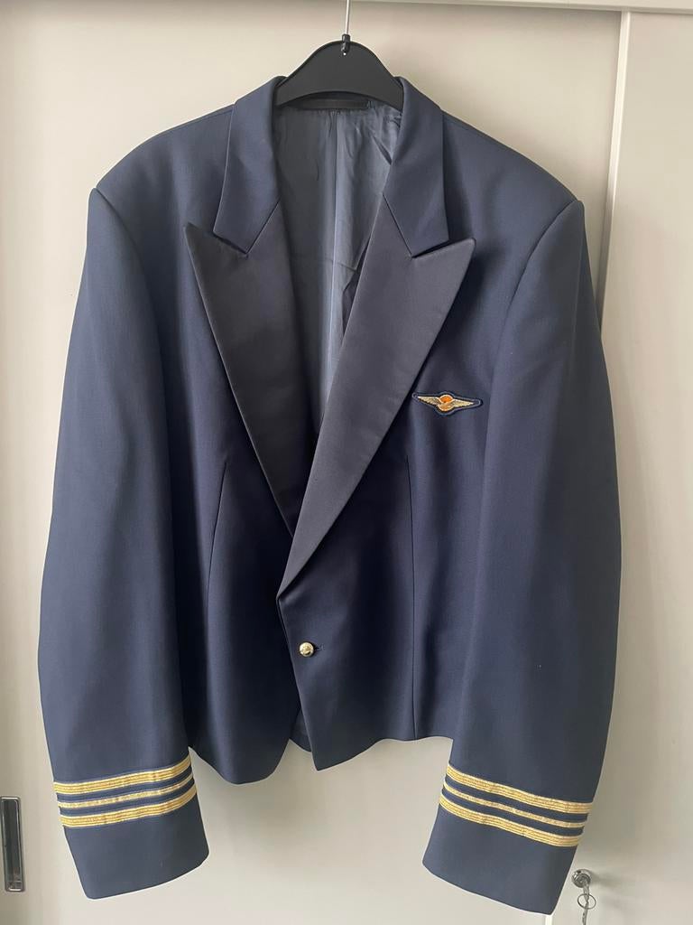 KLU UNIFORM JAS IN MOOIE STAAT., Ophalen of Verzenden, Luchtmacht, Nederland, Kleding of Schoenen