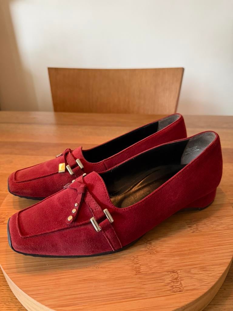 Paul Green Munchen rode suède instappers mt 37, Kleding | Dames, Schoenen, Ophalen of Verzenden, Zo goed als nieuw, Rood, Instappers