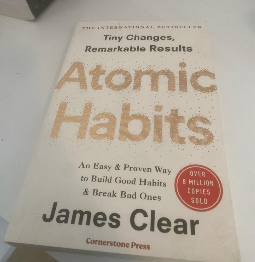 Atomic Habits - James Clear, Boeken, Ophalen of Verzenden, Gelezen