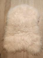 Klein, zacht lamsvachtje, ca 45x32 cm, Minder dan 50 cm, Wit, Nieuw, Minder dan 50 cm