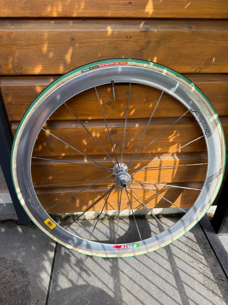 Fir Rialto wielset, Ophalen, Zo goed als nieuw