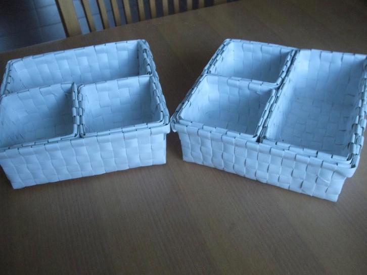 Te koop 2 x set van 4 mandjes.(nieuw)., Huis en Inrichting, Woonaccessoires | Schalen en Manden, Nieuw, Overige vormen, Riet, Ophalen of Verzenden