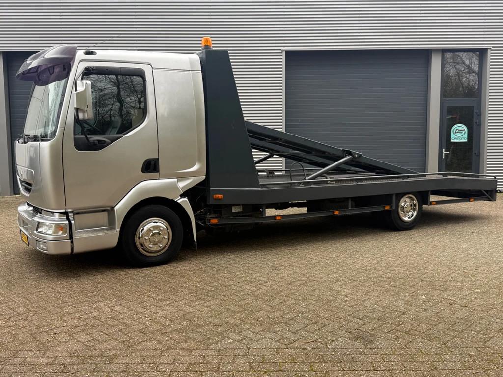Renault MIDLUM 210-08/B zes cilinder oprijwagen (bj 2001), Auto's, Euro 2, Renault, Bedrijf, 2 stoelen