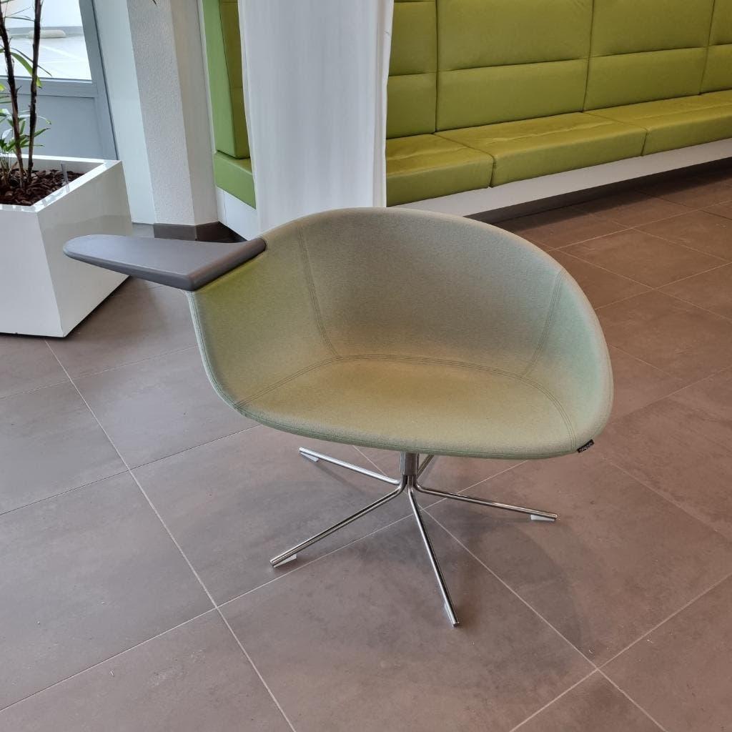Offecct Moment fauteuil met tafel - groene stof OPKNAPPERS