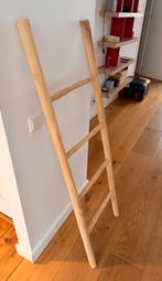 Ladder decoratief teak hout, Ophalen, Zo goed als nieuw, Ladder, Minder dan 2 meter