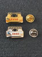 Set 2 pins Esso Peugeot  - automerk tankstation, Ophalen of Verzenden, Zo goed als nieuw, Merk, Speldje of Pin