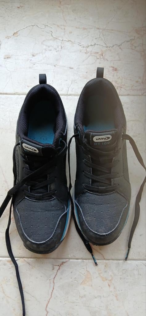Buiten sportschoenen, maat 39, Sport en Fitness, Ophalen