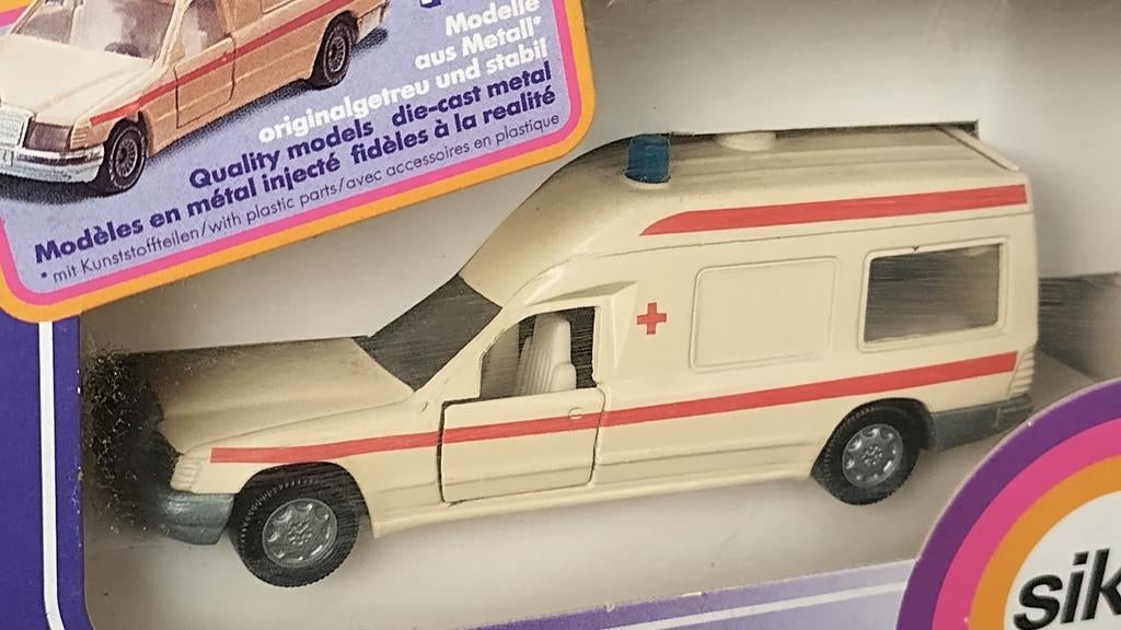 Mercedes Benz 260E w124 Binz Ambulance 1:55 Siku Pol, Hobby en Vrije tijd, Modelauto's | Overige schalen, Schlittenbacherstrasse 60 Lüdenscheid Germany