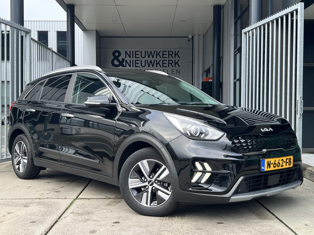 Kia Niro 1.6 GDi Hybrid DynamicLine | AUTOMAAT | CAMERA | NA, Gebruikt, Met garantie (alle), Leder en Stof, Zwart