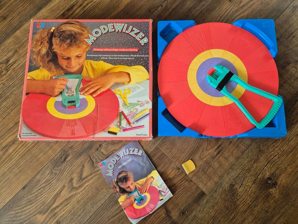 Modewijzer van mb jaren 80 speelgoed, Kinderen en Baby's, Speelgoed | Educatief en Creatief, Ophalen of Verzenden, Gebruikt, Knutselen