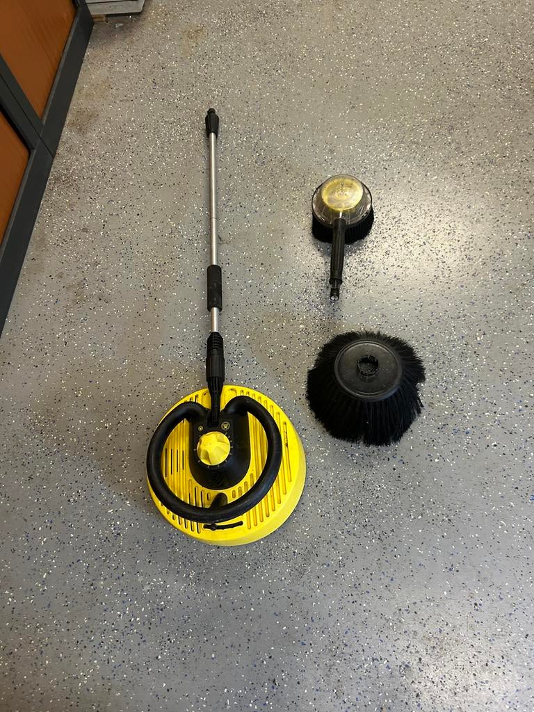 Karcher terrasreiniger, spatbescherming en wasborstel, Ophalen, Gebruikt, Elektrisch