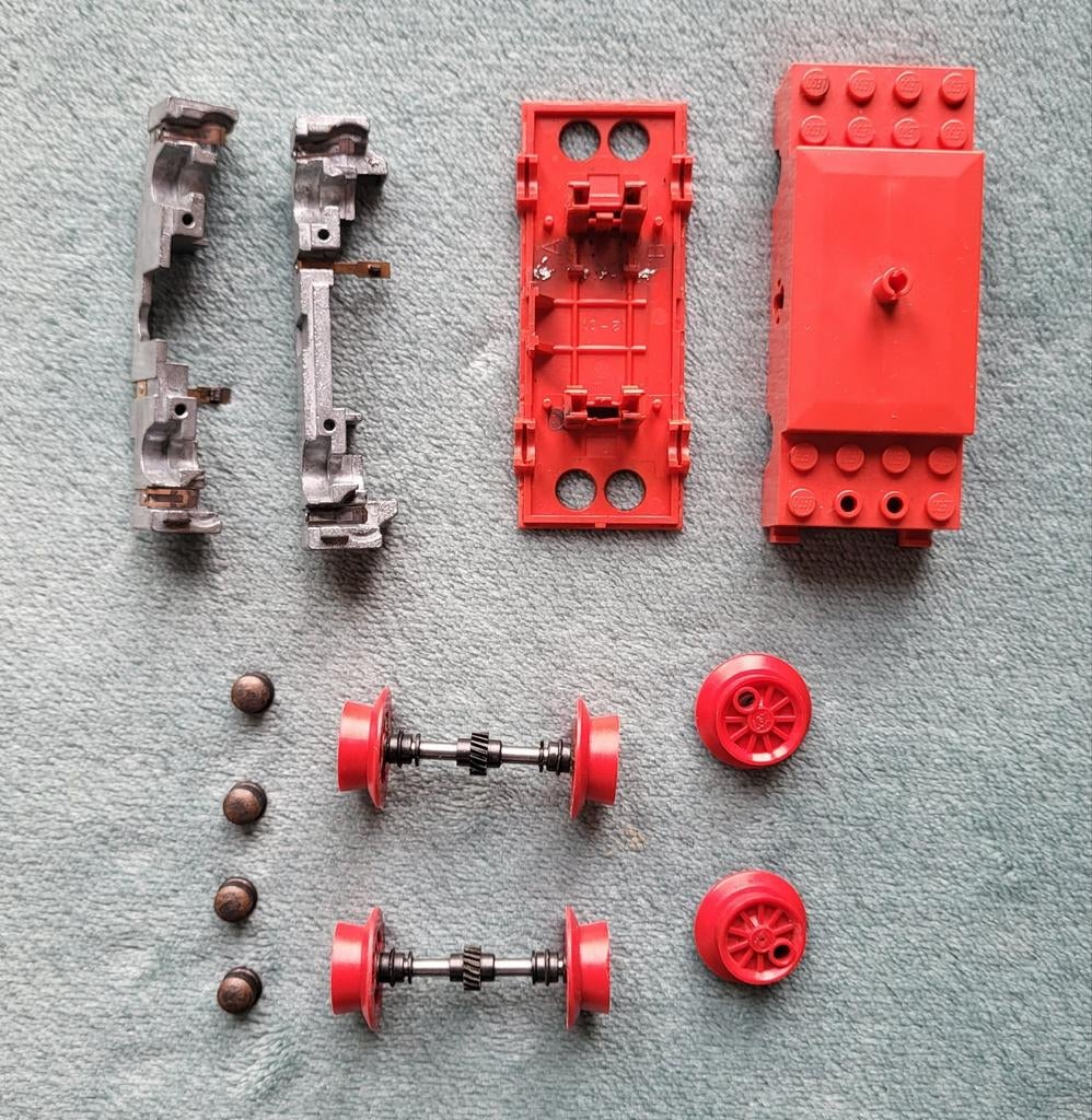 Lego trein 12 Volt rails locomotief motor Rood (onderdelen), Kinderen en Baby's, Speelgoed | Duplo en Lego, Ophalen of Verzenden