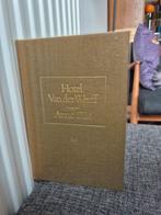 Hotel Van der Werff boek over het hotel op Schiermonnikoog, Boeken, Ophalen of Verzenden, Wim Wennekes