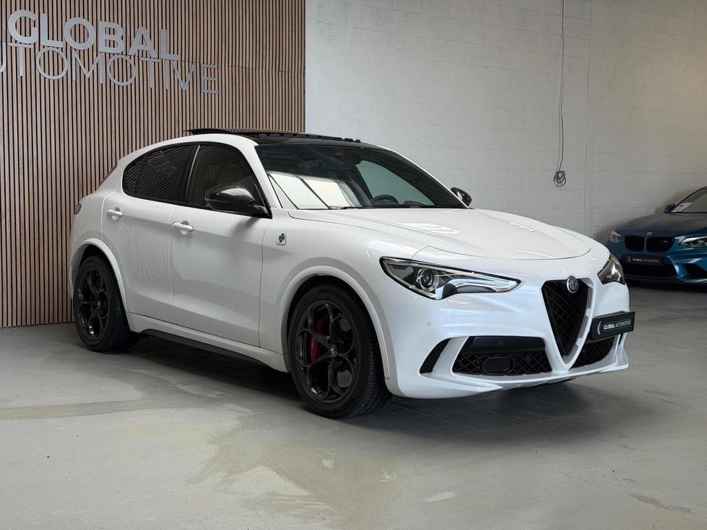 Alfa Romeo Stelvio 2.9 V6 AWD Quadrifoglio - KERAMISCH - SCH, Auto's, Alfa Romeo, Automaat, Gebruikt, 510 pk, Wit