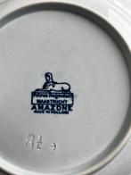 2 Petrus Regout Maastricht Amazone borden, Antiek en Kunst, Ophalen