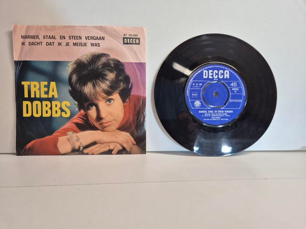 Trea Dobbs Marmer, staal en steen vergaan., Gebruikt, 7 inch, Ophalen of Verzenden, Pop