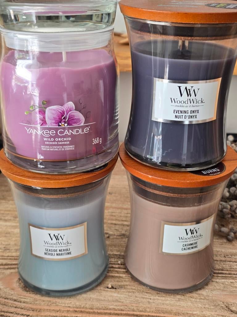 4 nieuwe kaarsen: 3 WoodWick en 1 Yankee Candle, Ophalen of Verzenden, Nieuw, Kaars