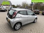 Toyota Aygo 1.0 VVT-i x-play|Camera|Navi|Cruise, Auto's, Toyota, Voorwielaandrijving, Stof, Gebruikt, Start-stop-systeem