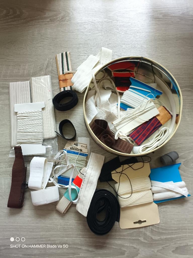 Elastiek, Hobby en Vrije tijd, Naaien en Fournituren, Ophalen of Verzenden, Nieuw, Lint, Band of Elastiek