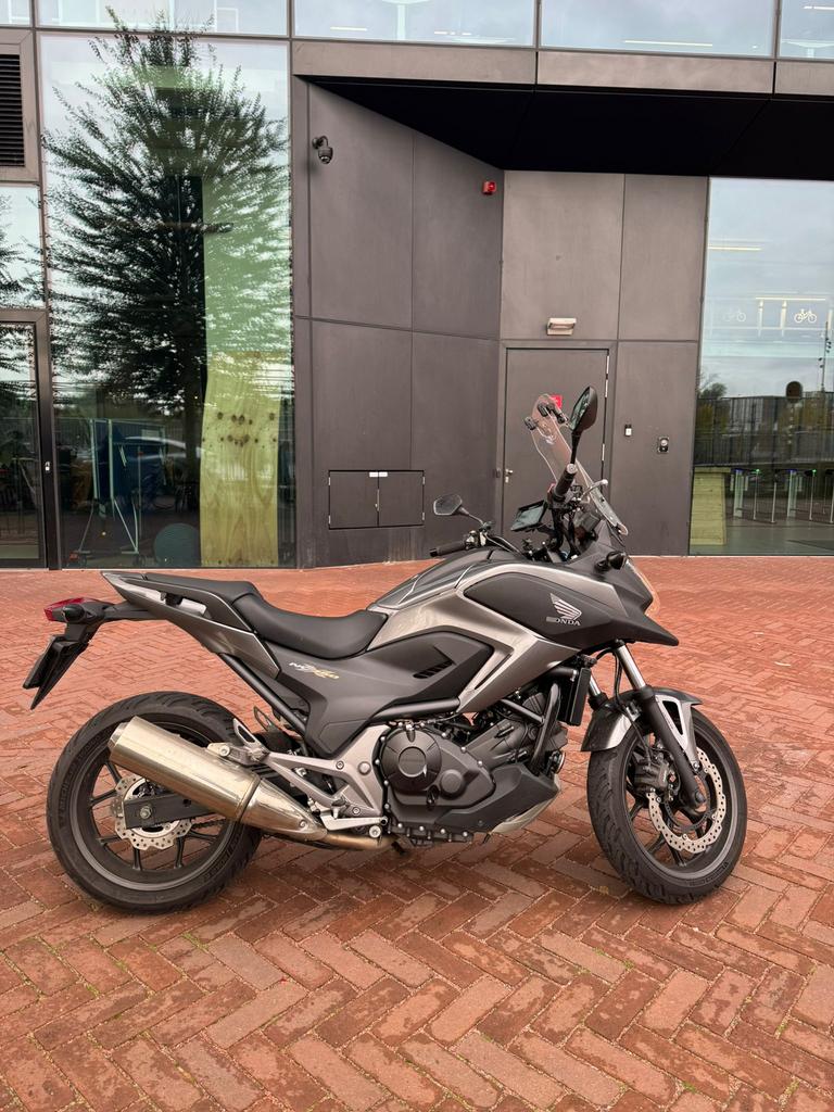 Honda NC750x 2015 Manual - Low run, well kept, 2 cilinders, Occasion, 745 cc, Motorrijbewijs A