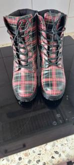 Leuke enkel laarzen, Lage of Enkellaarzen, Ophalen of Verzenden, Zo goed als nieuw, Rood