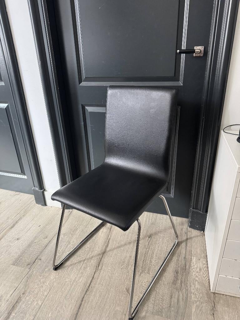 4x LILLÅNÄS Chairs, chrome-plated/Bomstad black, Ophalen, Dining table Chairs, Zwart, Zo goed als nieuw