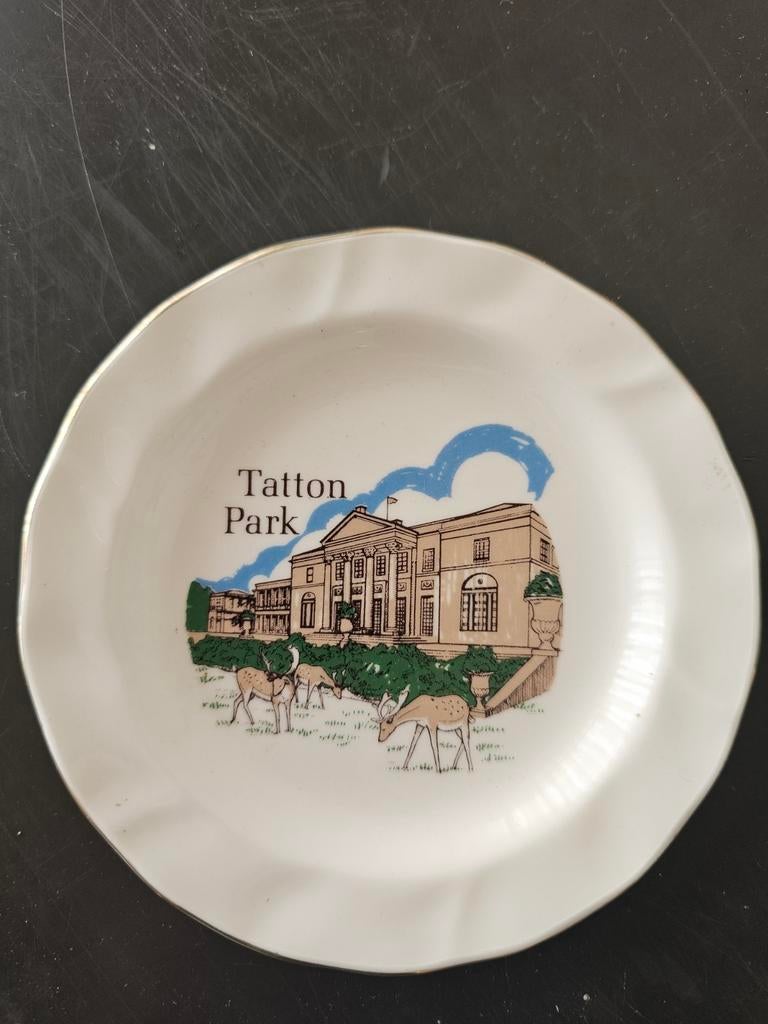 Porseleinen schaaltje, Ophalen