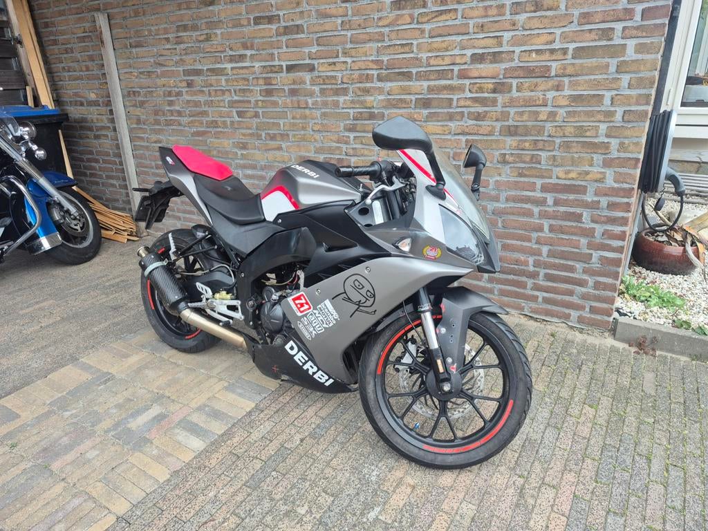 Derbi GPR 50 (met derbi 125cc blok), Fietsen en Brommers, Brommers | Derbi, Ophalen