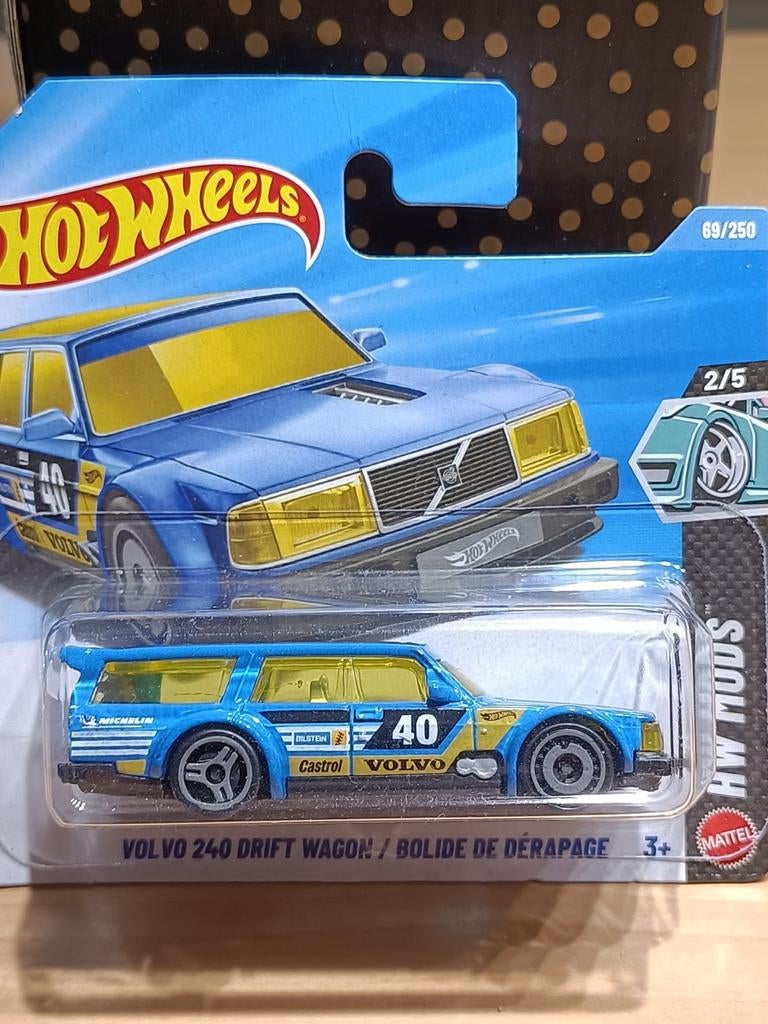Hot Wheels Volvo 240 Drift Wagon, Hobby en Vrije tijd, Modelauto's | Overige schalen, Ophalen of Verzenden