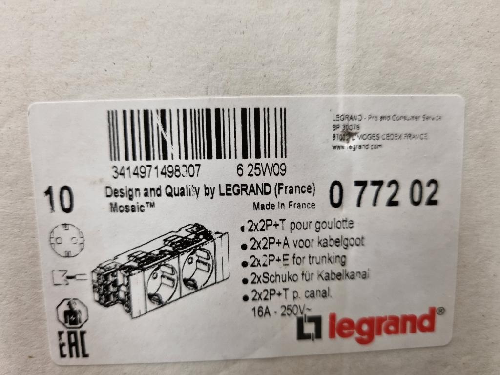 Wandcontact doos, Legrand WCD Mosaic2-voudig kinderveilig, Ophalen of Verzenden, Nieuw, Stopcontact