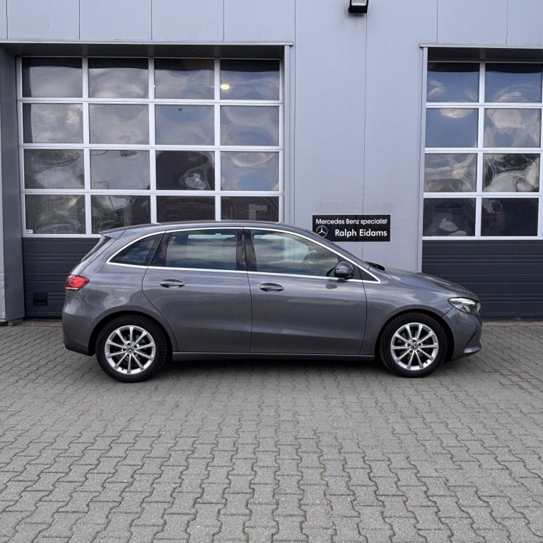 Mercedes-Benz B-Klasse 180 Laun. Ed. Prem. (bj 2019), 136 pk, Gebruikt, 4 cilinders, 700 kg