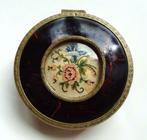 Antiek Frans dekseldoosje: koper + schildpad + borduurstuk, Ophalen of Verzenden