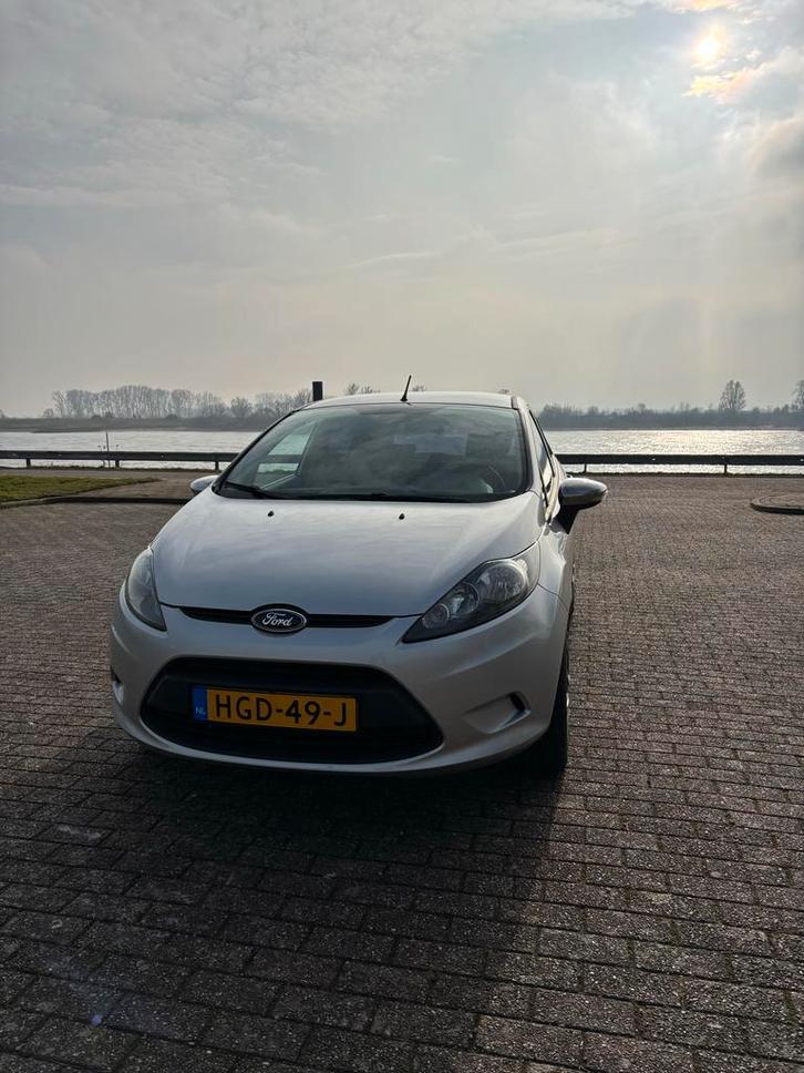 Ford Fiësta 1.25 60KW 5DR 2012 Grijs, Auto's, Ford, Particulier, Fiësta, Airbags, Airconditioning, Alarm, Android Auto, Apple Carplay
