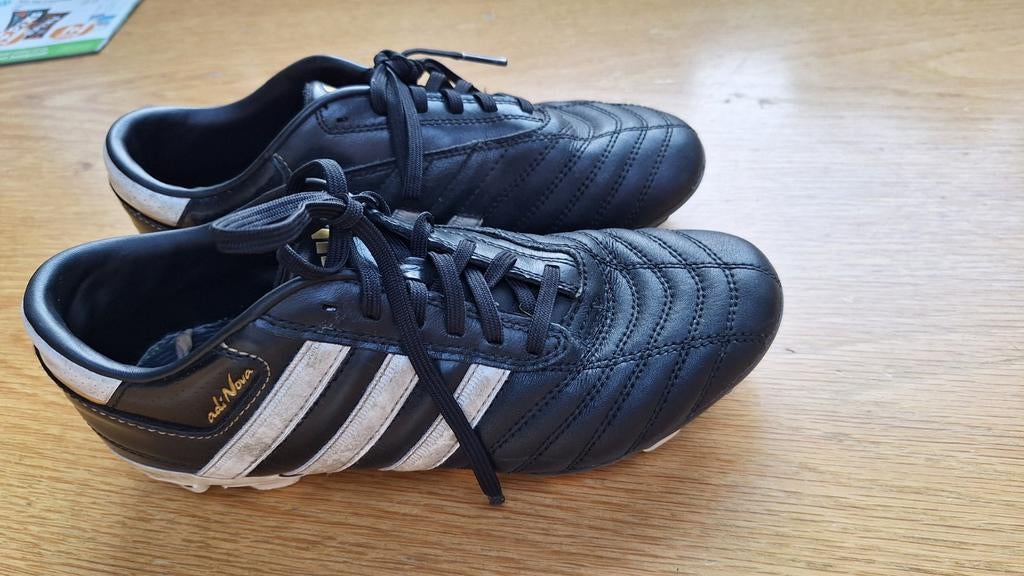 Voetbalschoenen  adidas 38, Ophalen of Verzenden, Jongen of Meisje