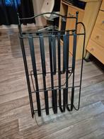 Stijlvol Krantenrek. Staand of hangend, Ophalen, Zo goed als nieuw